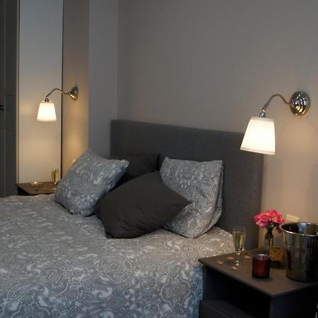 Les Petits Nids De Nina 2 Lägenhet Fosses-La-Ville Exteriör bild